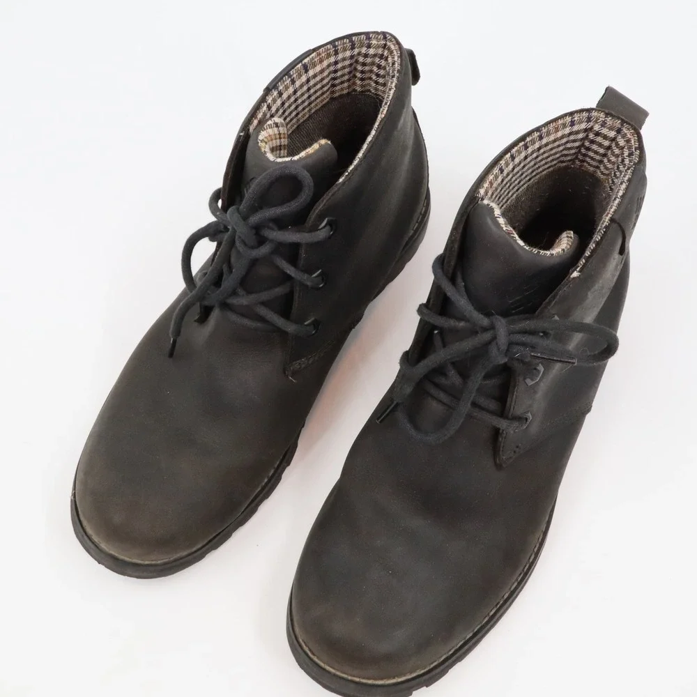 Columbia Chukka Boots Men 10.5 Dark Brown Leather Waterproof BM2861-010 Lug Sole